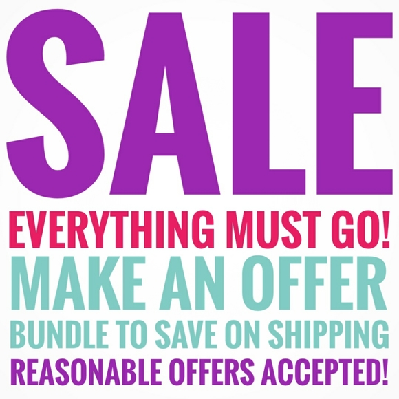 Oversized Lace-Up Hoodie - Picture 2 of 3